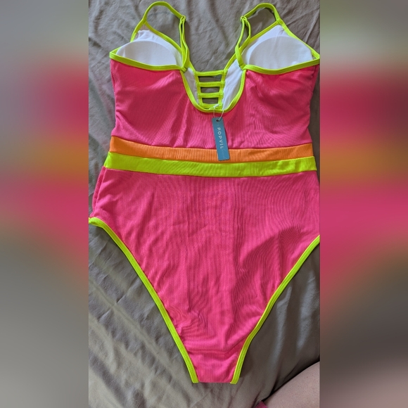 Popvil Color Contrast Strappy One-Pieces Swimsuit - Picture 5 of 5